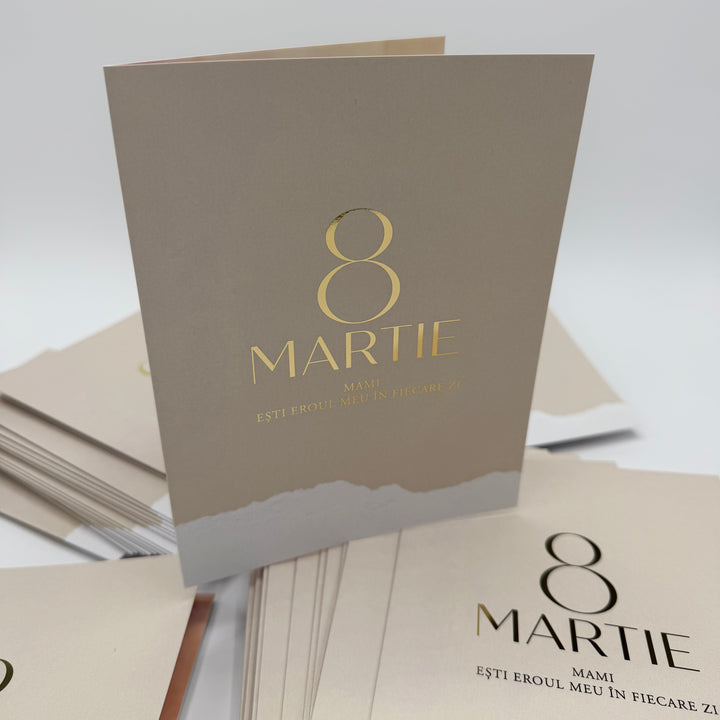 Felicitare 8 Martie cu Folio Auriu – 15x20 cm