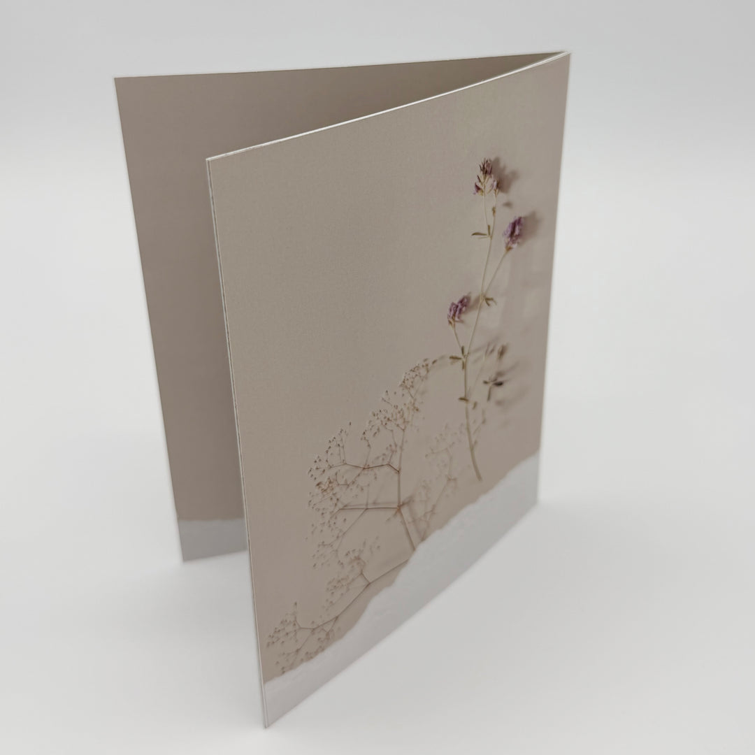 Felicitare 8 Martie cu Folio Auriu – 15x20 cm