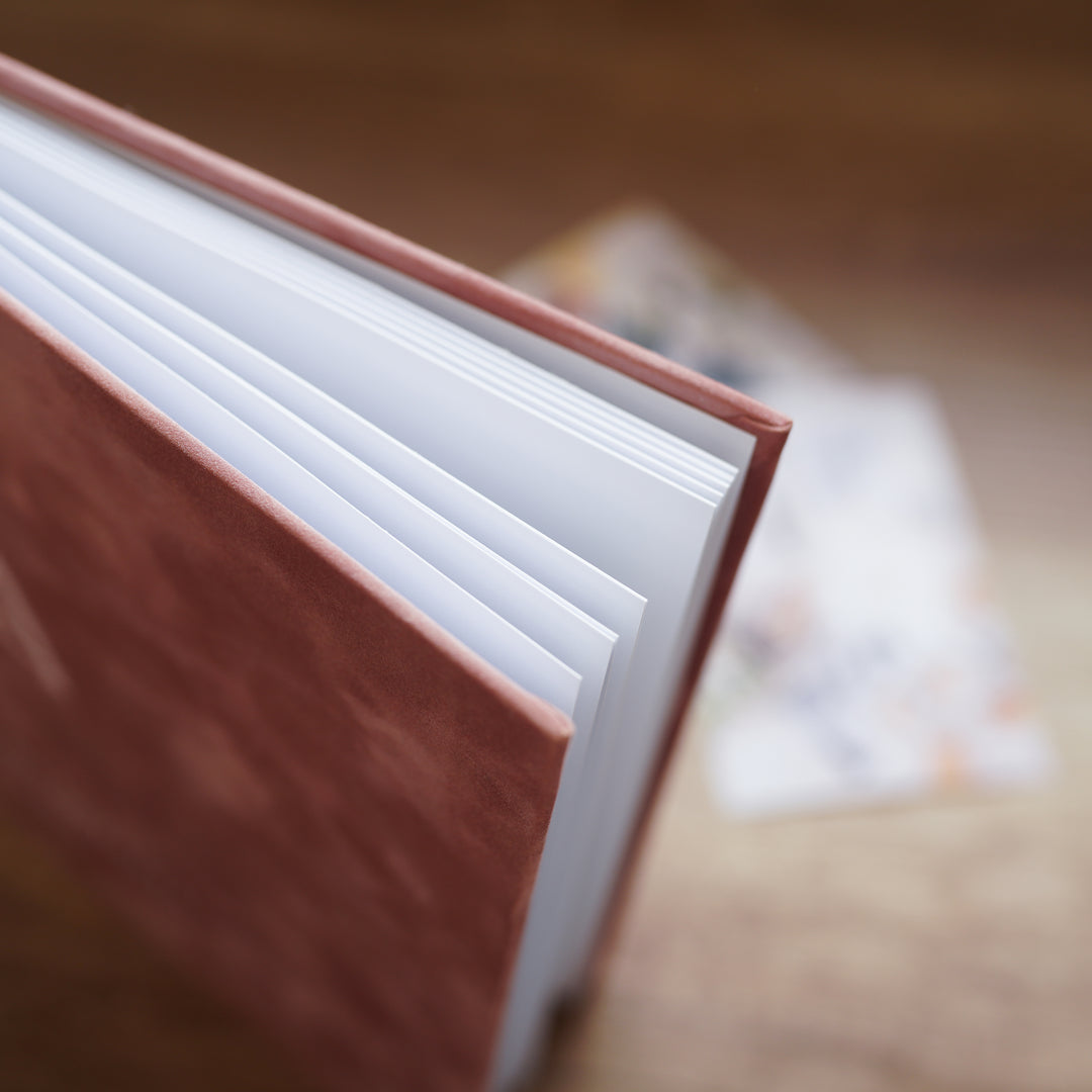 Guestbook SLIM  Personalizat din Catifea pentru Nunta